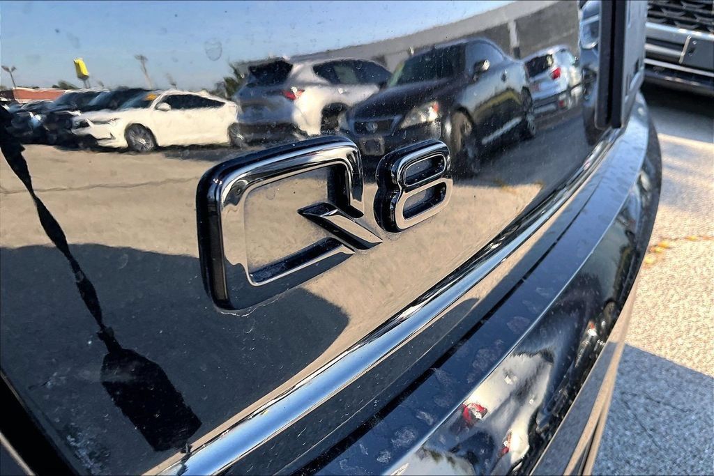 Used 2023 Audi Q8 Prestige w/ Prestige Package AWD/4WD image 42