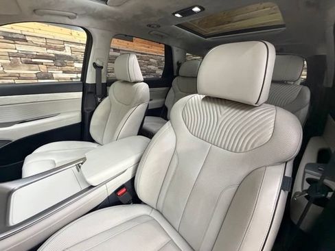 Used 2023 Hyundai Palisade Calligraphy w/ Cargo Package AWD/4WD image 14