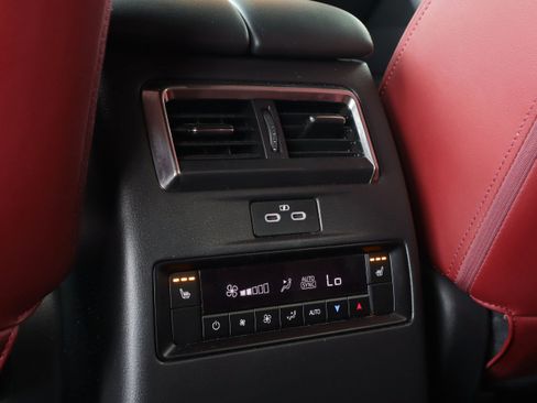 Certified 2025 MAZDA CX-70 Plug-In Hybrid w/ Premium Plus AWD/4WD image 25