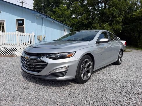 Used 2020 Chevrolet Malibu LT FWD image 1
