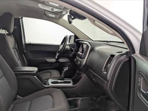 Used 2022 Chevrolet Colorado LT w/ Fleet Safety Package RWD image 17