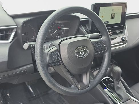 Used 2023 Toyota Corolla LE FWD image 18