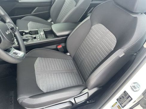 Used 2025 Kia K5 LXS FWD image 17