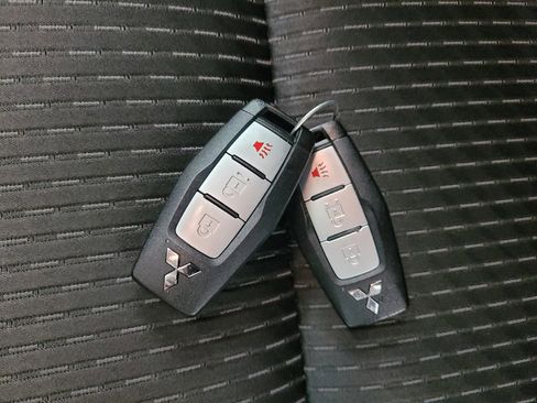 Used 2022 Mitsubishi Outlander ES AWD/4WD image 32