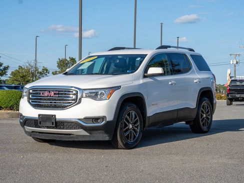 Used 2019 GMC Acadia SLT FWD image 3