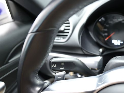 Used 2021 Porsche 718 Cayman RWD image 25