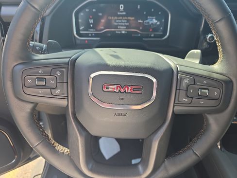 Used 2024 GMC Sierra 1500 AT4 w/ Technology Package image 17