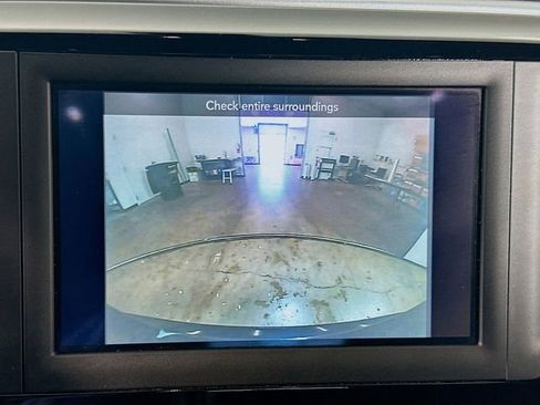 Used 2020 Chrysler Pacifica Touring w/ S Appearance Package image 24