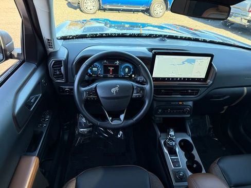 Used 2025 Ford Bronco Sport Outer Banks w/ Outer Banks Tech Package+ image 6