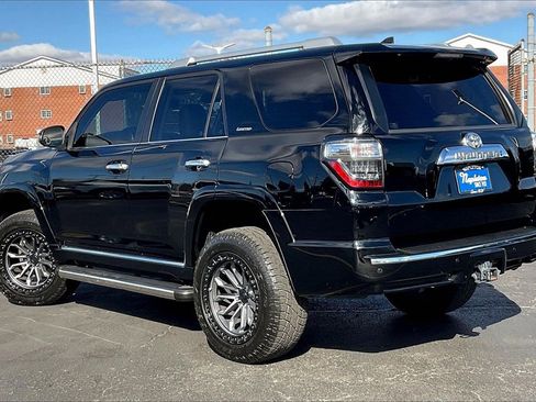 Used 2018 Toyota 4Runner Limited image 10