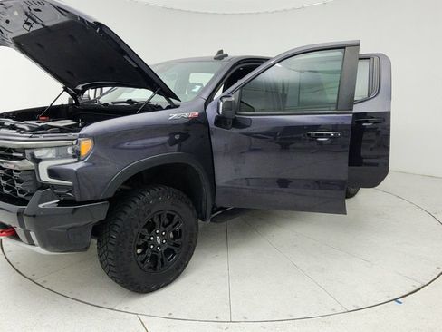Used 2022 Chevrolet Silverado 1500 ZR2 w/ Technology Package AWD/4WD image 10