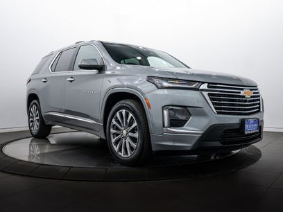 Used 2023 Chevrolet Traverse Premier
