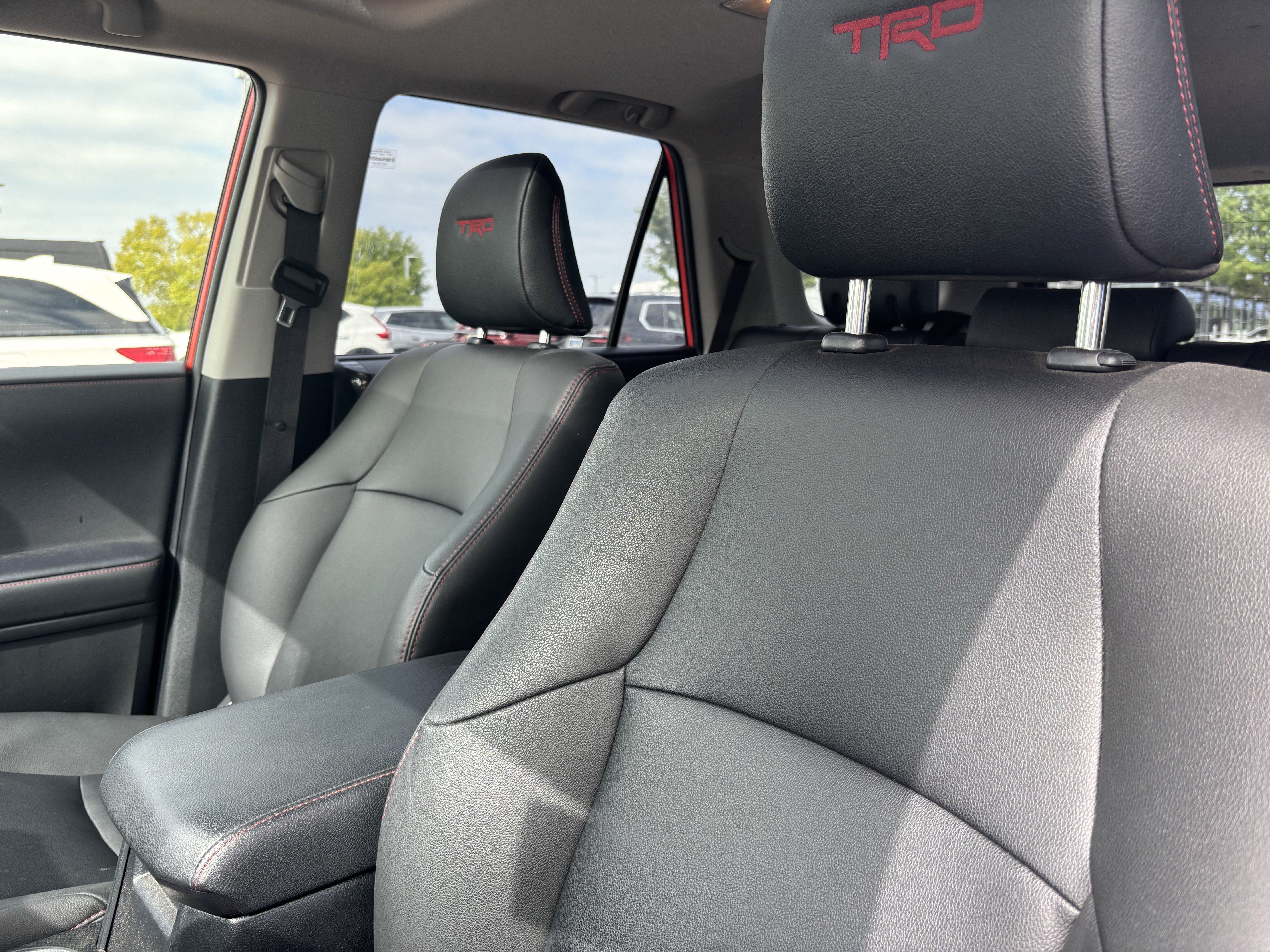 Used 2024 Toyota 4Runner TRD Off-Road Premium w/ Moonroof Package AWD/4WD image 17