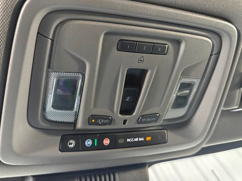 Used 2022 Chevrolet Silverado 1500 LT w/ Max Trailering Package image 10