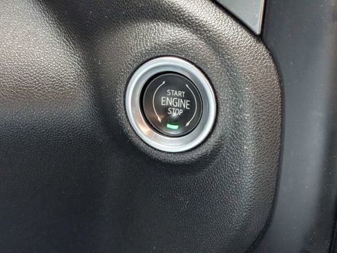 Used 2021 Chevrolet Silverado 1500 LTZ AWD/4WD image 30