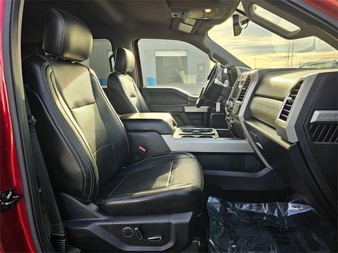 Used 2017 Ford F250 Lariat w/ Chrome Package image 14