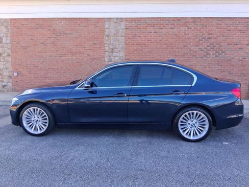 Used 2012 BMW 328i Sedan RWD image 2
