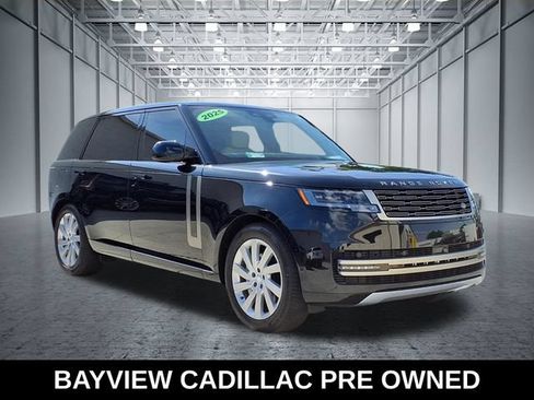 Used 2025 Land Rover Range Rover Long Wheelbase SE AWD/4WD image 5