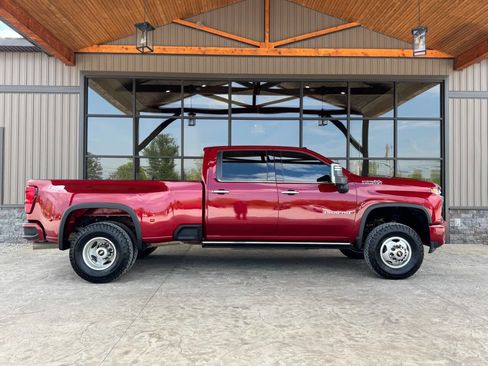 Used 2022 Chevrolet Silverado 3500 High Country AWD/4WD image 9