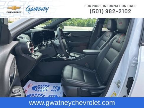 Used 2025 Chevrolet Trax RS w/ Driver Confidence Package FWD image 21