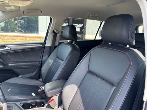 Used 2024 Volkswagen Tiguan Wolfsburg Edition FWD image 3