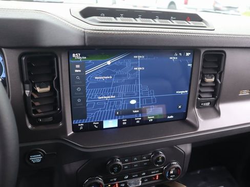 New 2025 Ford Bronco Badlands image 7