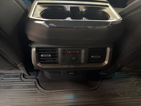 Used 2025 Ford F150 Lariat w/ Equipment Group 502A High AWD/4WD image 14