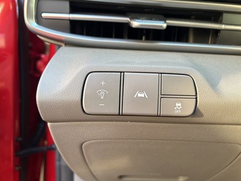 Certified 2021 Hyundai Elantra SEL w/ Convenience Package image 18