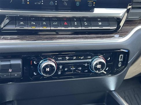 Used 2022 GMC Sierra 1500 Elevation w/ Elevation Premium Package image 20