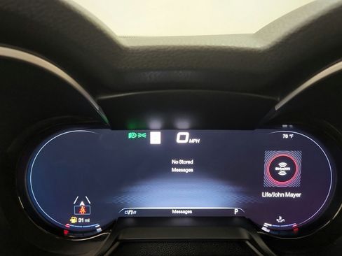 Used 2024 Alfa Romeo Stelvio Veloce AWD/4WD image 17