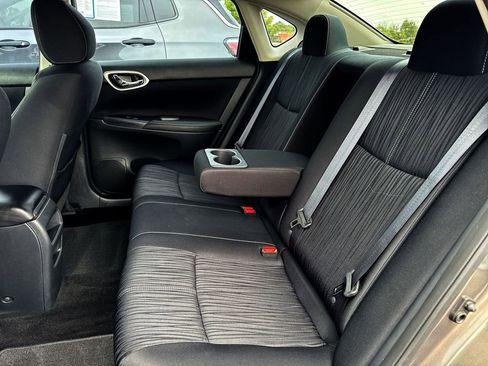 Used 2016 Nissan Sentra SV FWD image 21