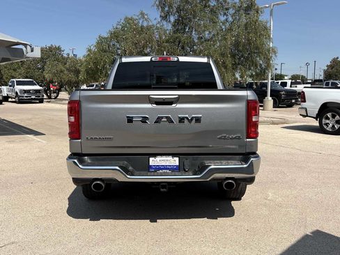 Used 2025 RAM 1500 Laramie AWD/4WD image 7