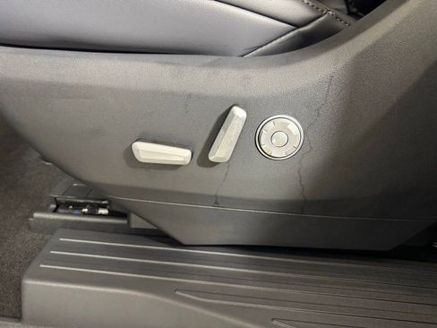 New 2025 Lincoln Navigator L Reserve w/ Jet Appearance Package image 58