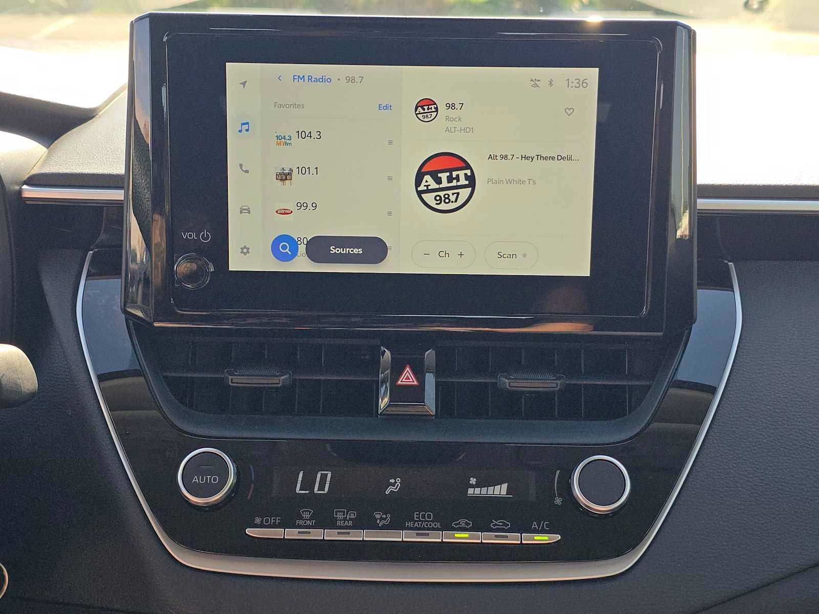 Certified 2026 Toyota Corolla LE FWD image 25