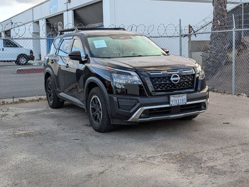 Certified 2025 Nissan Pathfinder Rock Creek AWD/4WD image 2