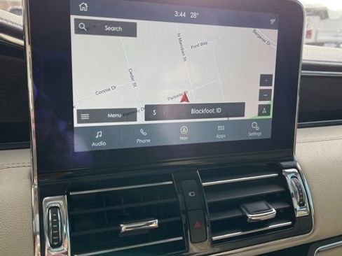 Used 2020 Lincoln Navigator L Reserve w/ Luxury Package image 41