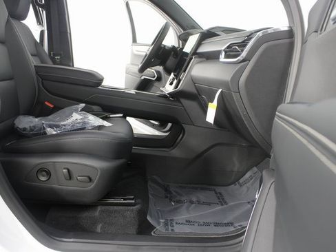 New 2026 GMC Acadia Elevation w/ Elevation Premium Package image 24