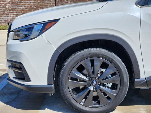 Used 2022 Subaru Ascent Onyx Edition image 9