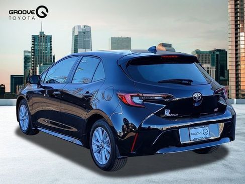 New 2026 Toyota Corolla SE image 3