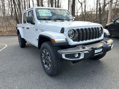 New 2026 Jeep Gladiator Sport image 2