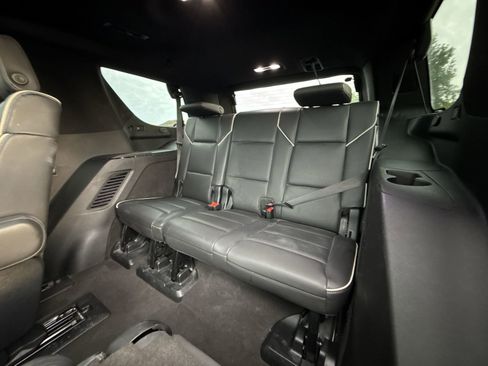 Used 2023 Cadillac Escalade Sport AWD/4WD image 25