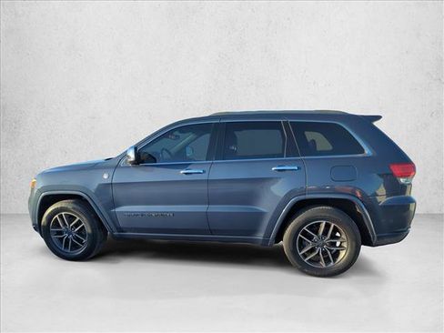 Used 2020 Jeep Grand Cherokee Overland AWD/4WD image 5