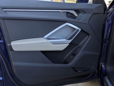 Used 2023 Audi Q3 2.0T Premium Plus w/ Premium Plus Package image 16