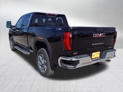 New 2026 GMC Sierra 2500 SLT w/ SLT Premium Package AWD/4WD image 5
