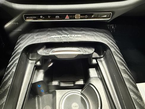 Used 2025 Mercedes-Benz E 53 AMG e 4MATIC Sedan image 39