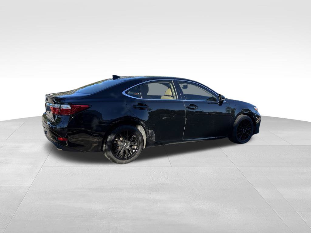Used 2015 Lexus ES 350 w/ Premium Package FWD image 3