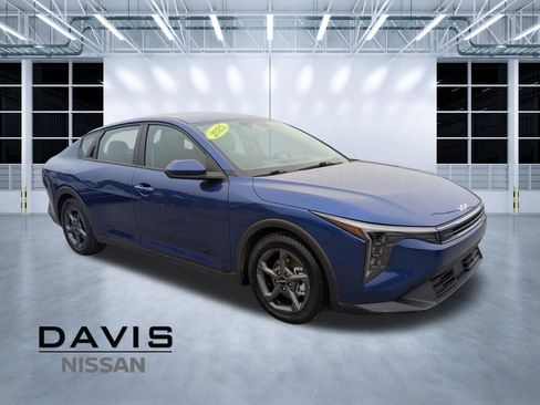 Used 2025 Kia K4 FWD image 1