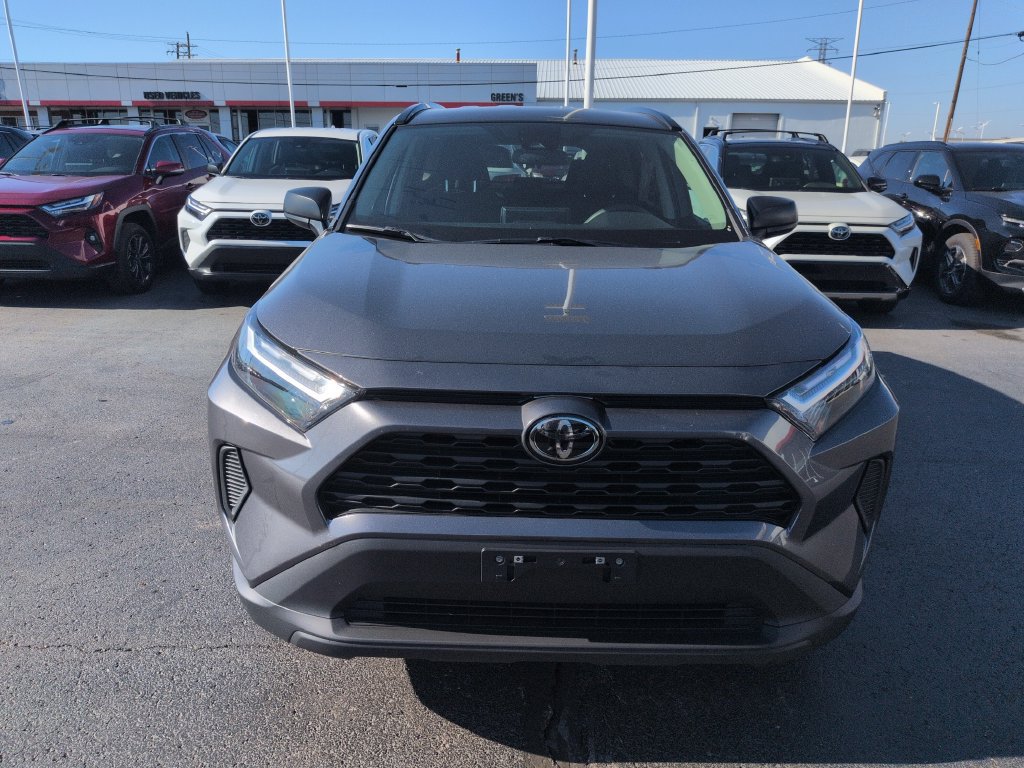 Certified 2025 Toyota RAV4 LE AWD/4WD image 8