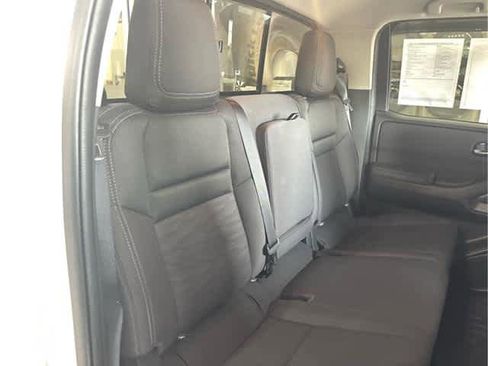 Used 2022 Nissan Frontier SV image 33