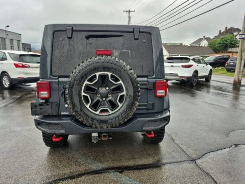 Used 2016 Jeep Wrangler Unlimited Rubicon AWD/4WD image 6